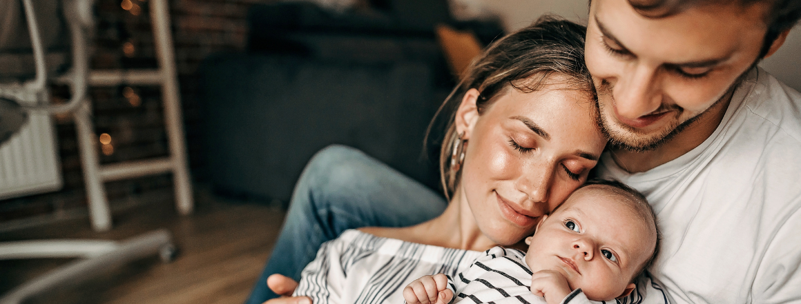 Šťastný a zdravý táta s rodinou